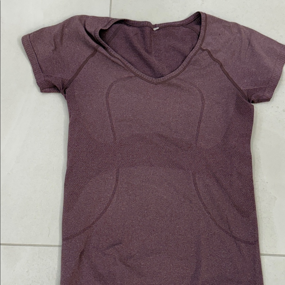 lululemon athletica Short Sleeve V-Neck Seamless Top - Plum